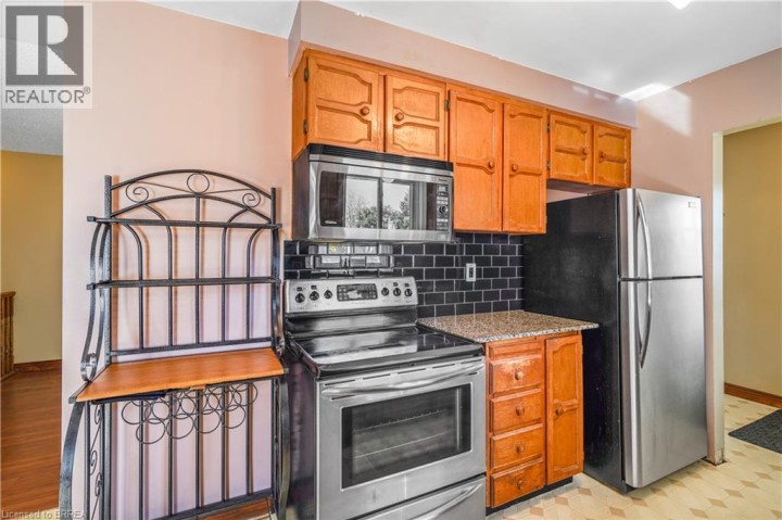 Photo 15 at 35 Ivanhoe Road, Cedarland, Brantford