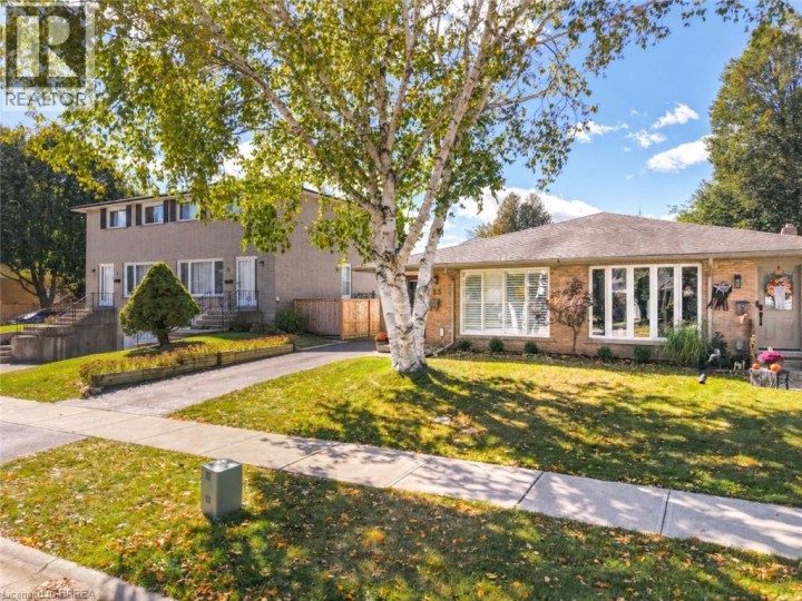 Photo 42 at 35 Ivanhoe Road, Cedarland, Brantford