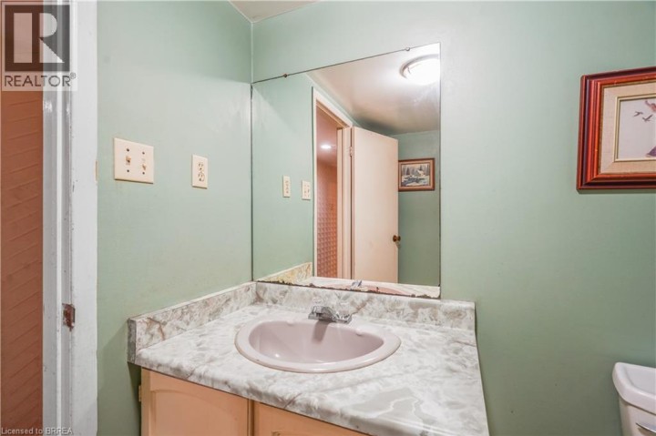 Photo 33 at 35 Ivanhoe Road, Cedarland, Brantford