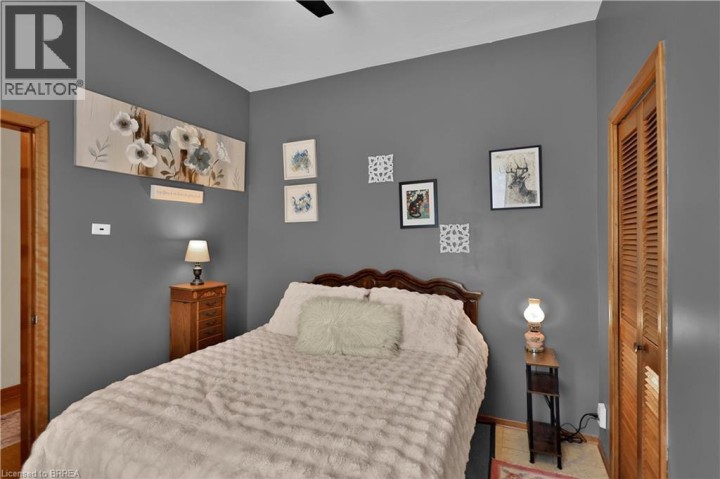Photo 17 at 7 Halls Avenue, North Ward, Brantford