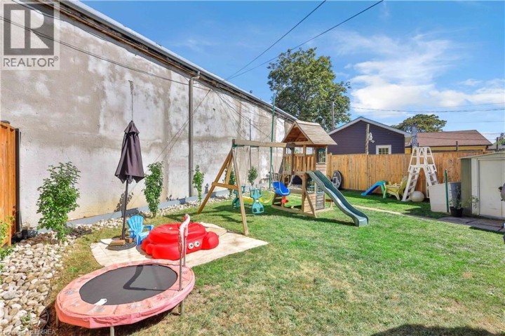 Photo 29 at 7 Halls Avenue, North Ward, Brantford