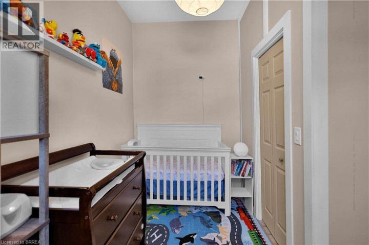 Photo 20 at 7 Halls Avenue, North Ward, Brantford