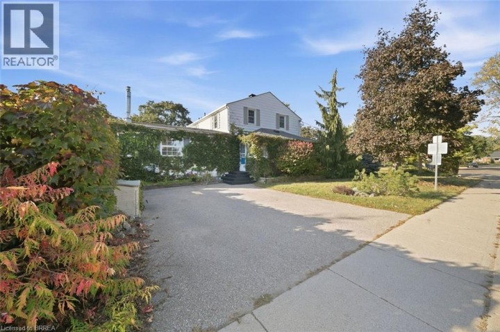 Photo 3 at 144 St George Street, Abigail / Lyons, Brantford