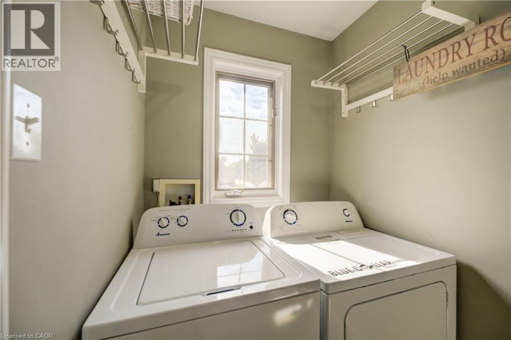 Photo 16 at 3 Fuller Court, Eagle Place East, Brantford