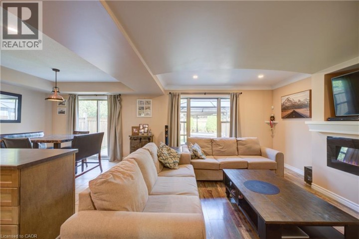 Photo 6 at 3 Fuller Court, Eagle Place East, Brantford