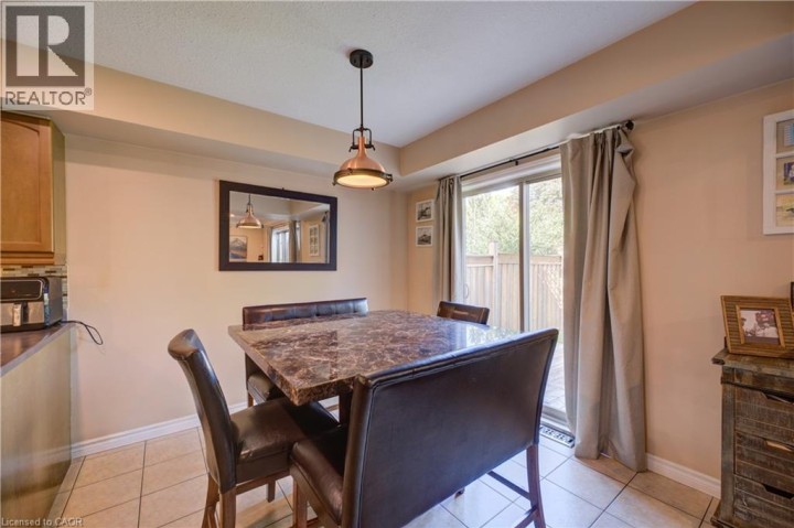 Photo 12 at 3 Fuller Court, Eagle Place East, Brantford