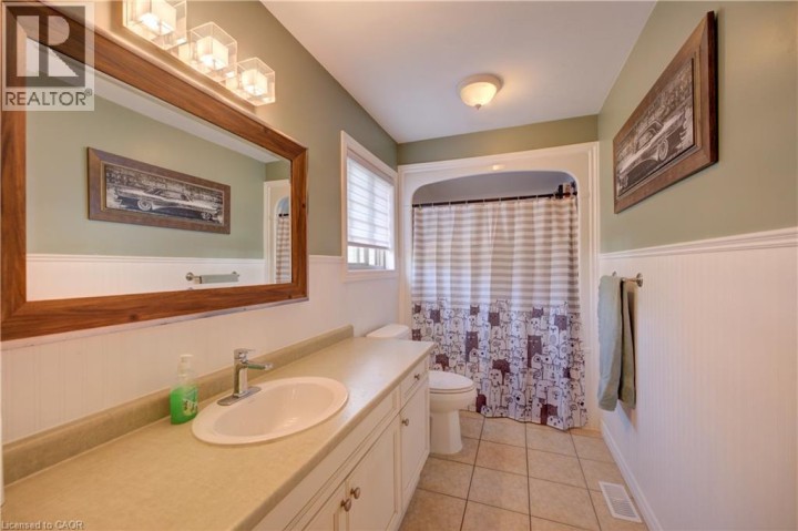 Photo 20 at 3 Fuller Court, Eagle Place East, Brantford
