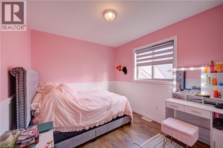 Photo 21 at 3 Fuller Court, Eagle Place East, Brantford