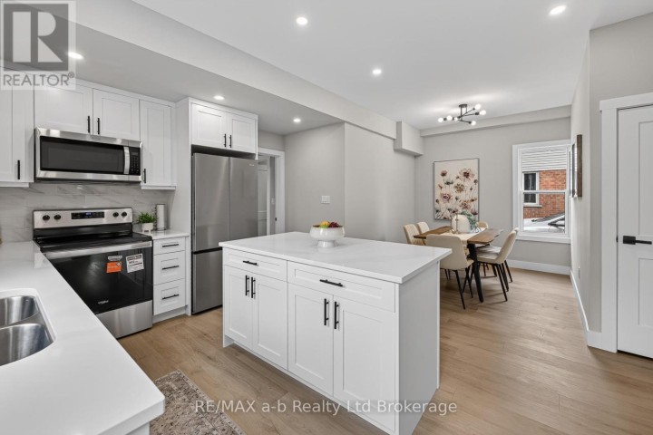 Photo 12 at 91 Winniett Street, Woodstock - North, Woodstock