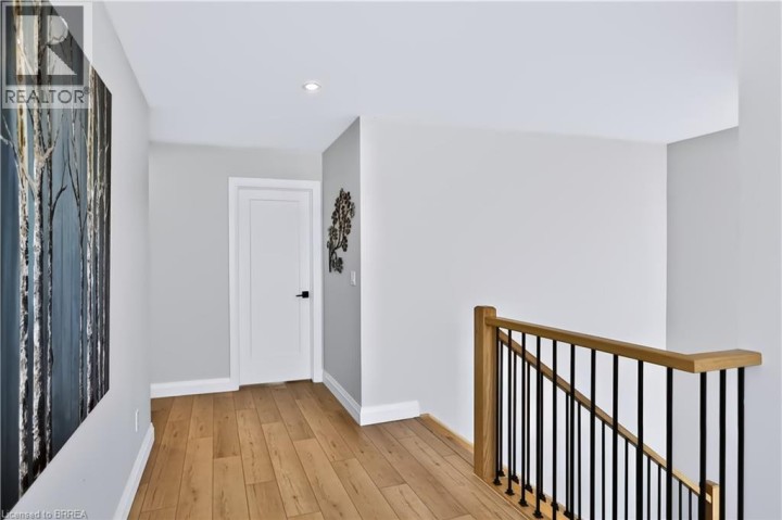 Photo 20 at 13 Cumberland Street, Echo Place, Brantford