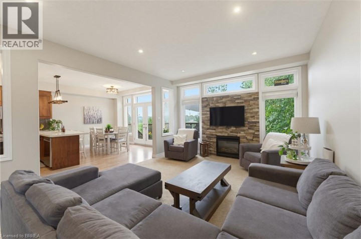 Photo 5 at 196 McGuiness Drive, Donegal / Mcguiness, Brantford