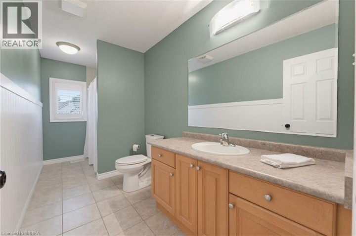 Photo 24 at 196 McGuiness Drive, Donegal / Mcguiness, Brantford