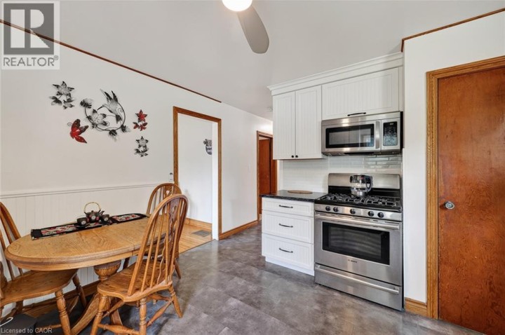 Photo 13 at 209 Butler Street, Woodstock - South, Woodstock
