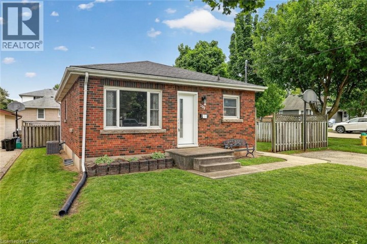 Photo 9 at 209 Butler Street, Woodstock - South, Woodstock