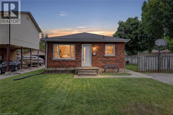 Photo 6 at 209 Butler Street, Woodstock - South, Woodstock