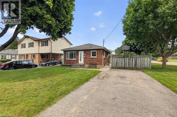 Photo 7 at 209 Butler Street, Woodstock - South, Woodstock