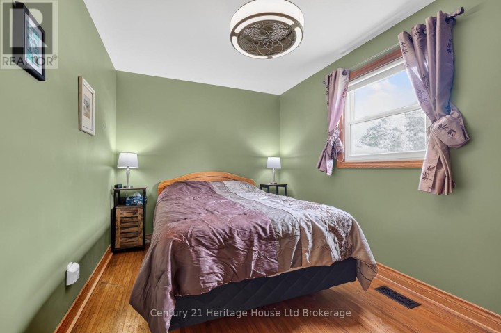 Photo 14 at 209 Butler Street, Woodstock - South, Woodstock