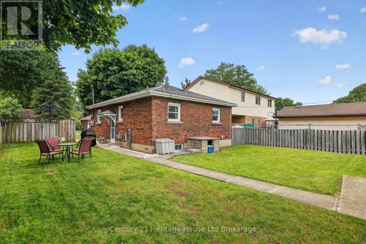 Photo 26 at 209 Butler Street, Woodstock - South, Woodstock