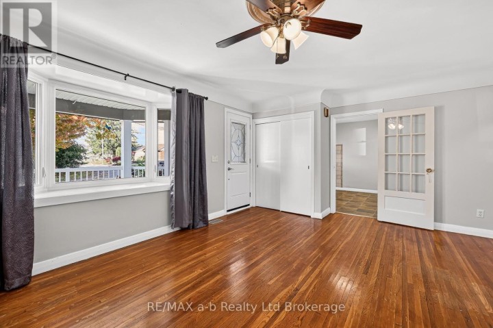 Photo 11 at 830 Maple Avenue, Woodstock - South, Woodstock