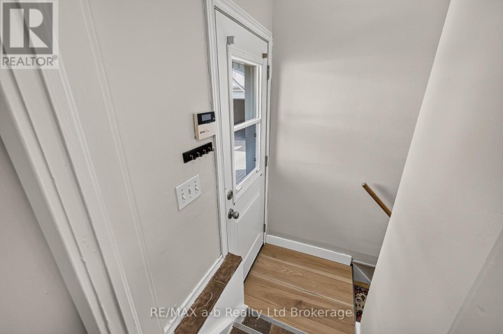 Photo 21 at 830 Maple Avenue, Woodstock - South, Woodstock