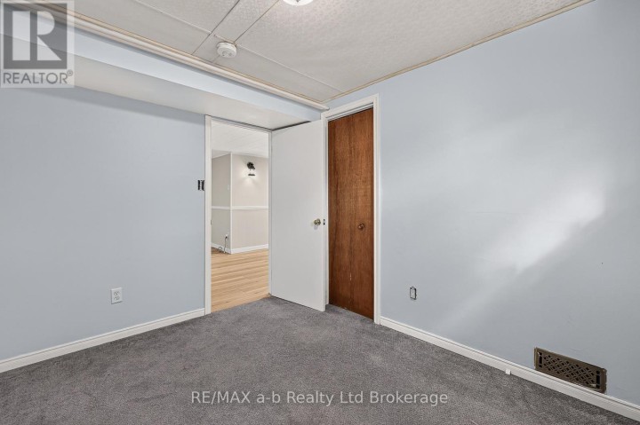 Photo 26 at 830 Maple Avenue, Woodstock - South, Woodstock