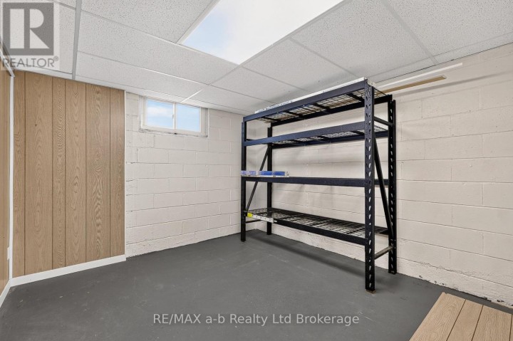 Photo 27 at 830 Maple Avenue, Woodstock - South, Woodstock