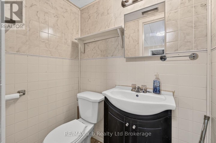 Photo 29 at 830 Maple Avenue, Woodstock - South, Woodstock