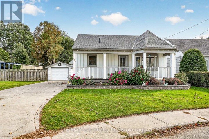 Photo 3 at 830 Maple Avenue, Woodstock - South, Woodstock