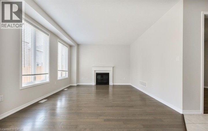 Photo 14 at 25 Munro Circle, Empire South, Brantford