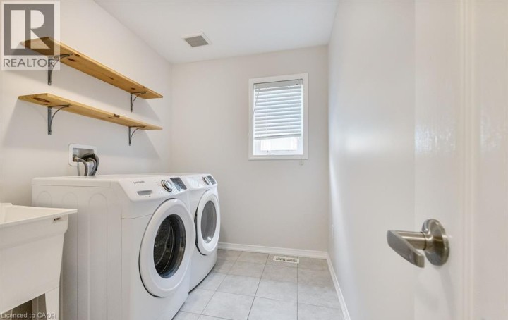 Photo 22 at 25 Munro Circle, Empire South, Brantford