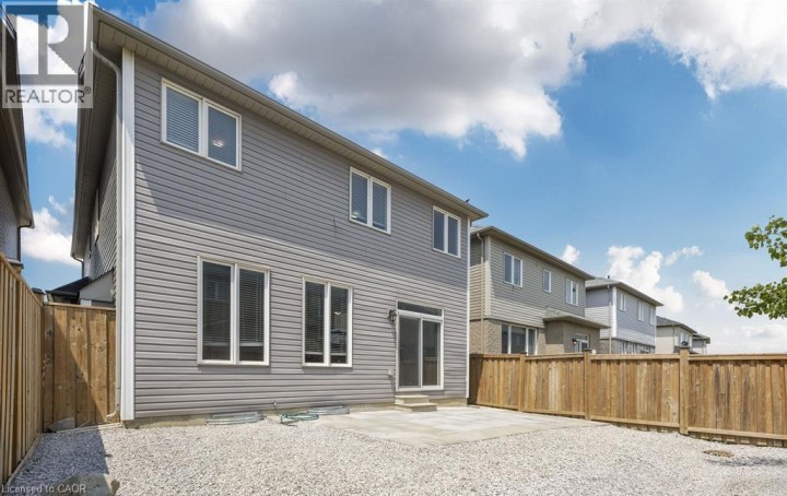 Photo 4 at 25 Munro Circle, Empire South, Brantford