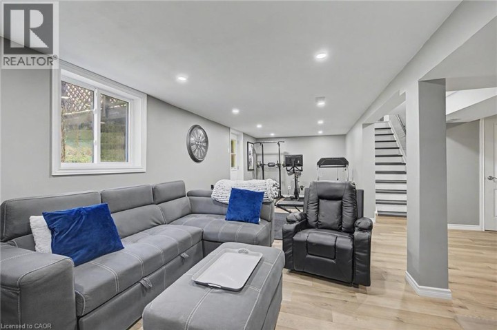 Photo 21 at 4 Fairview Street, Tillsonburg