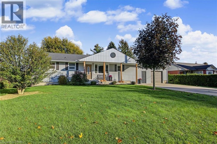 Photo 3 at 4 Fairview Street, Tillsonburg
