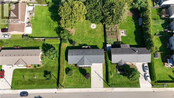 Photo 36 at 4 Fairview Street, Tillsonburg