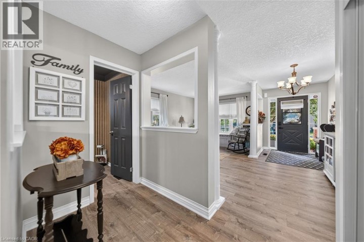 Photo 13 at 6 Mathews Court, Empire, Brantford