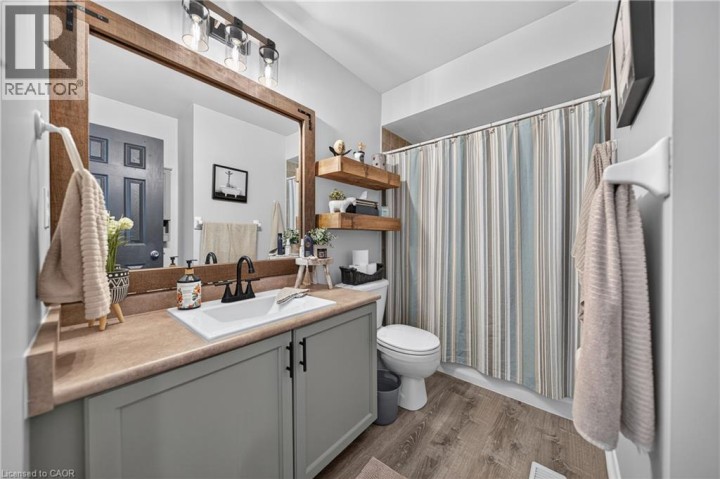 Photo 36 at 6 Mathews Court, Empire, Brantford