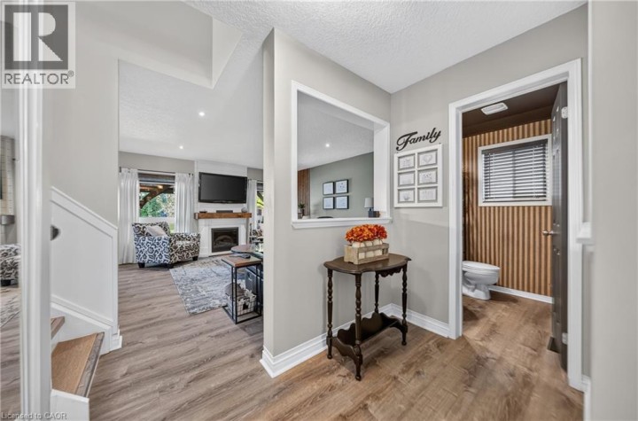 Photo 14 at 6 Mathews Court, Empire, Brantford
