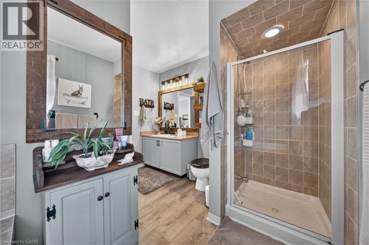 Photo 32 at 6 Mathews Court, Empire, Brantford