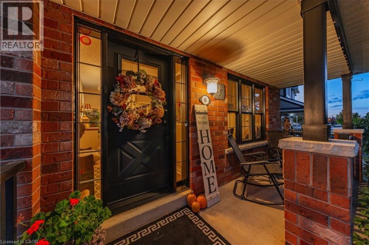 Photo 9 at 6 Mathews Court, Empire, Brantford