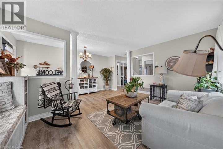 Photo 12 at 6 Mathews Court, Empire, Brantford