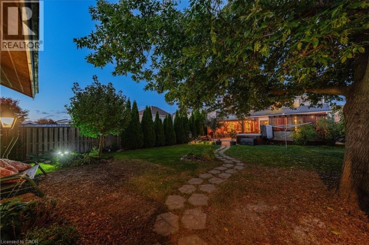 Photo 8 at 6 Mathews Court, Empire, Brantford