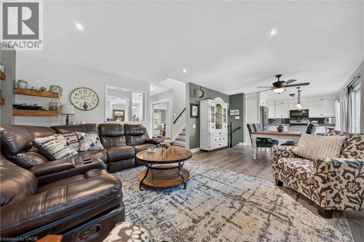 Photo 19 at 6 Mathews Court, Empire, Brantford