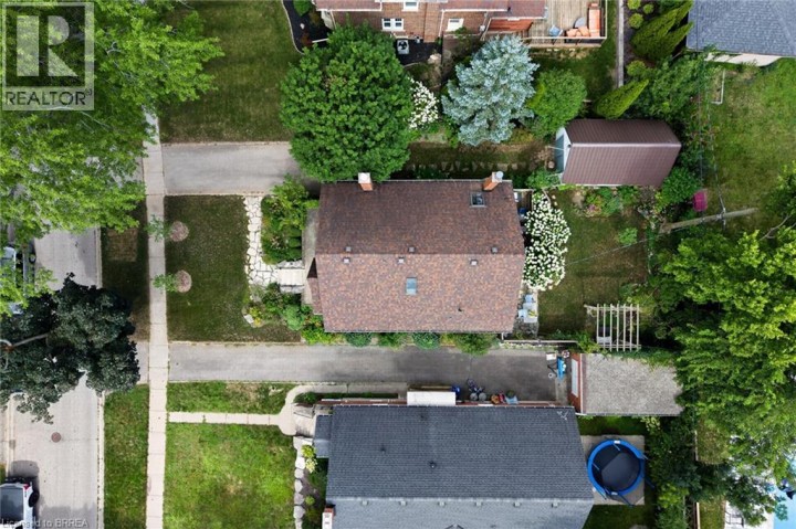 Photo 10 at 17 Lincoln Avenue, Lansdowne, Brantford