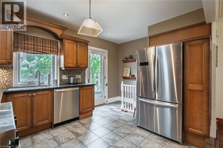 Photo 22 at 17 Lincoln Avenue, Lansdowne, Brantford