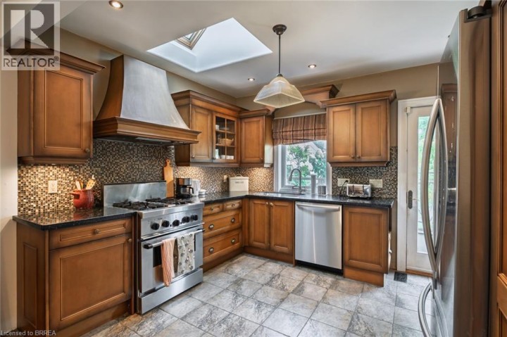 Photo 21 at 17 Lincoln Avenue, Lansdowne, Brantford