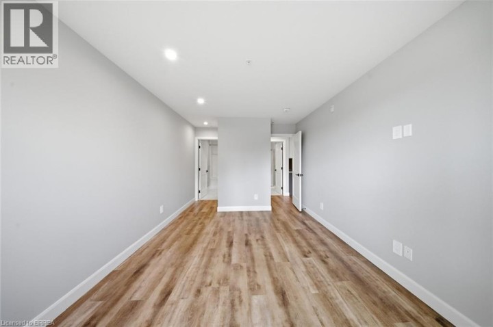 Photo 13 at 108 - 34 Norman Street, Fairview / Greenbrier, Brantford