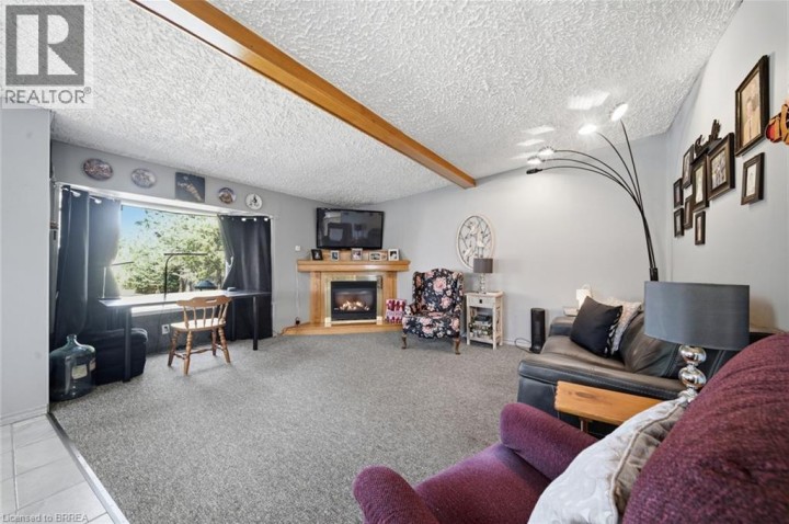 Photo 11 at 986 Colborne Street, Echo Place, Brantford