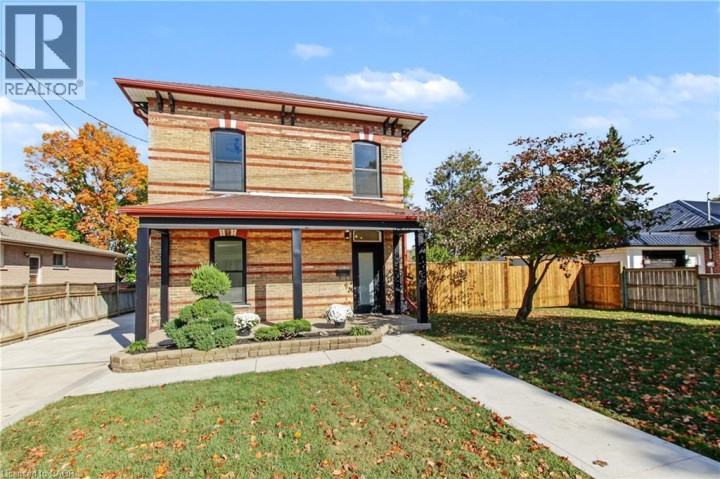 Photo 1 at 657 Frances Street, Woodstock - South, Woodstock