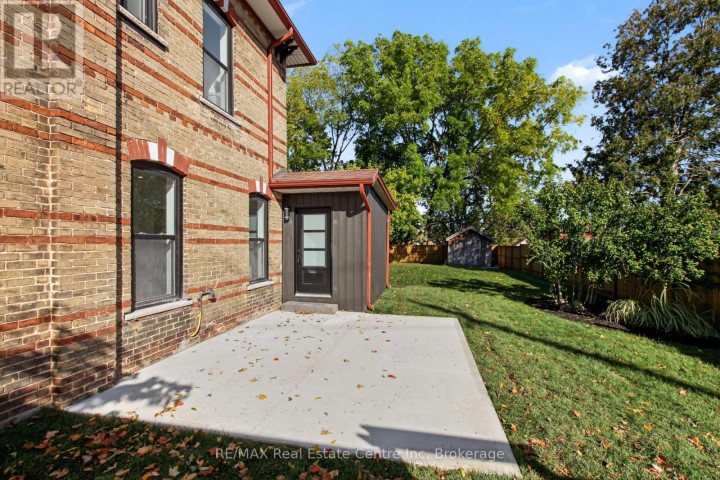 Photo 20 at 657 Frances Street, Woodstock - South, Woodstock