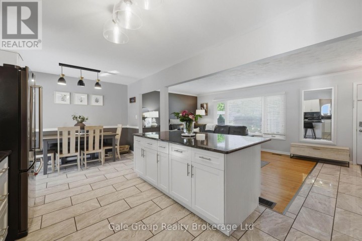 Photo 7 at 171 Orchard Road, Woodstock - North, Woodstock